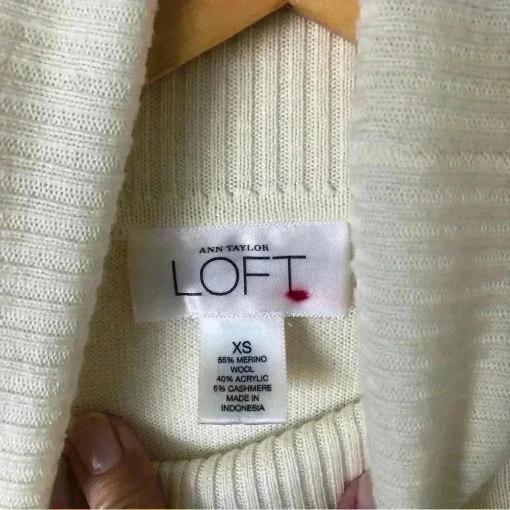 LOFT Merino Wool Blend Turtleneck Sweater Size XS - Picture 2 of 5